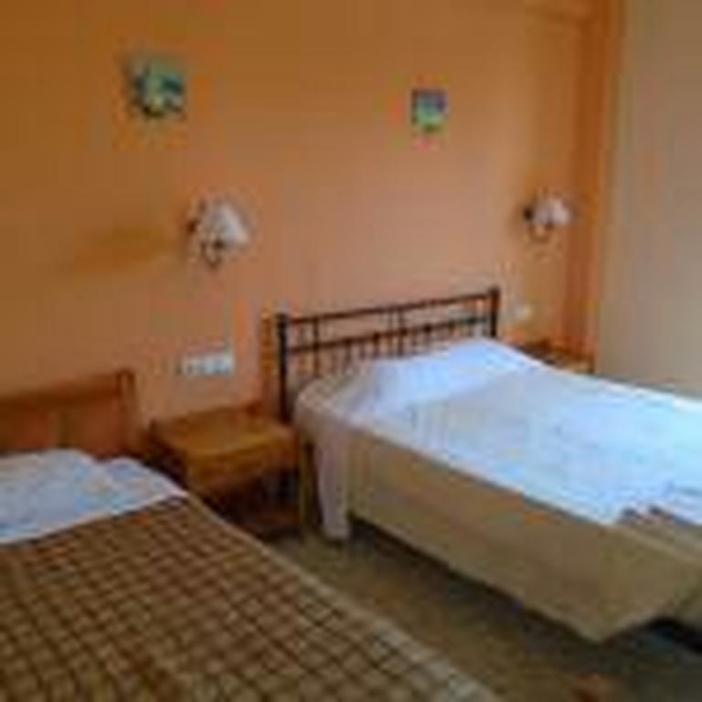 Adonis Beach Hotel Ираклион Экстерьер фото