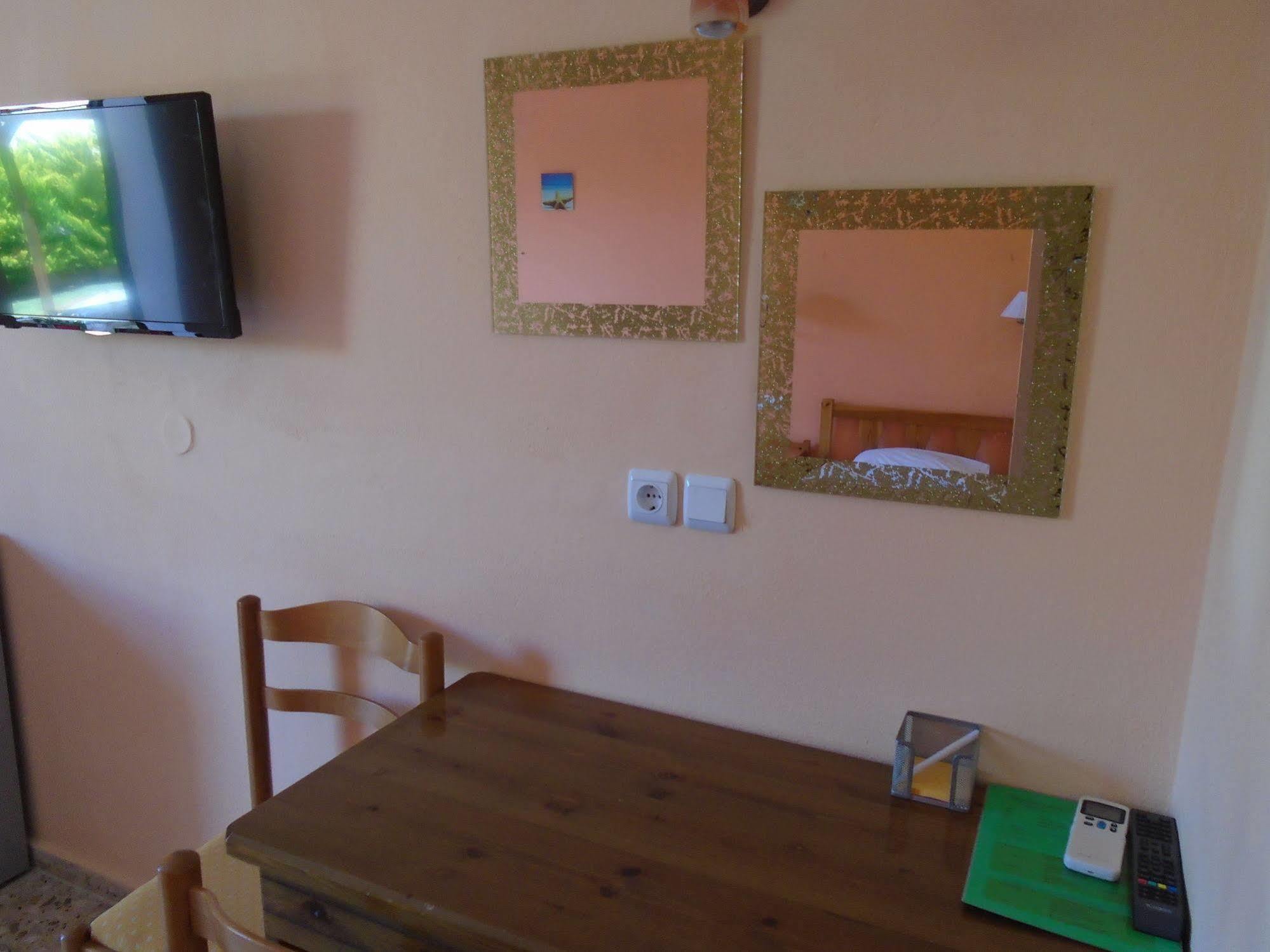 Adonis Beach Hotel Ираклион Экстерьер фото