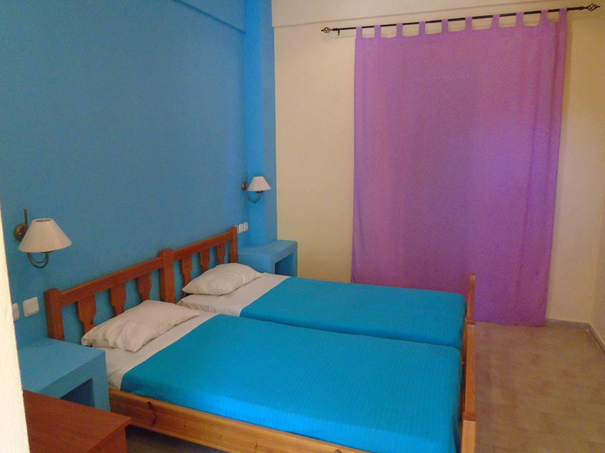 Adonis Beach Hotel Ираклион Экстерьер фото